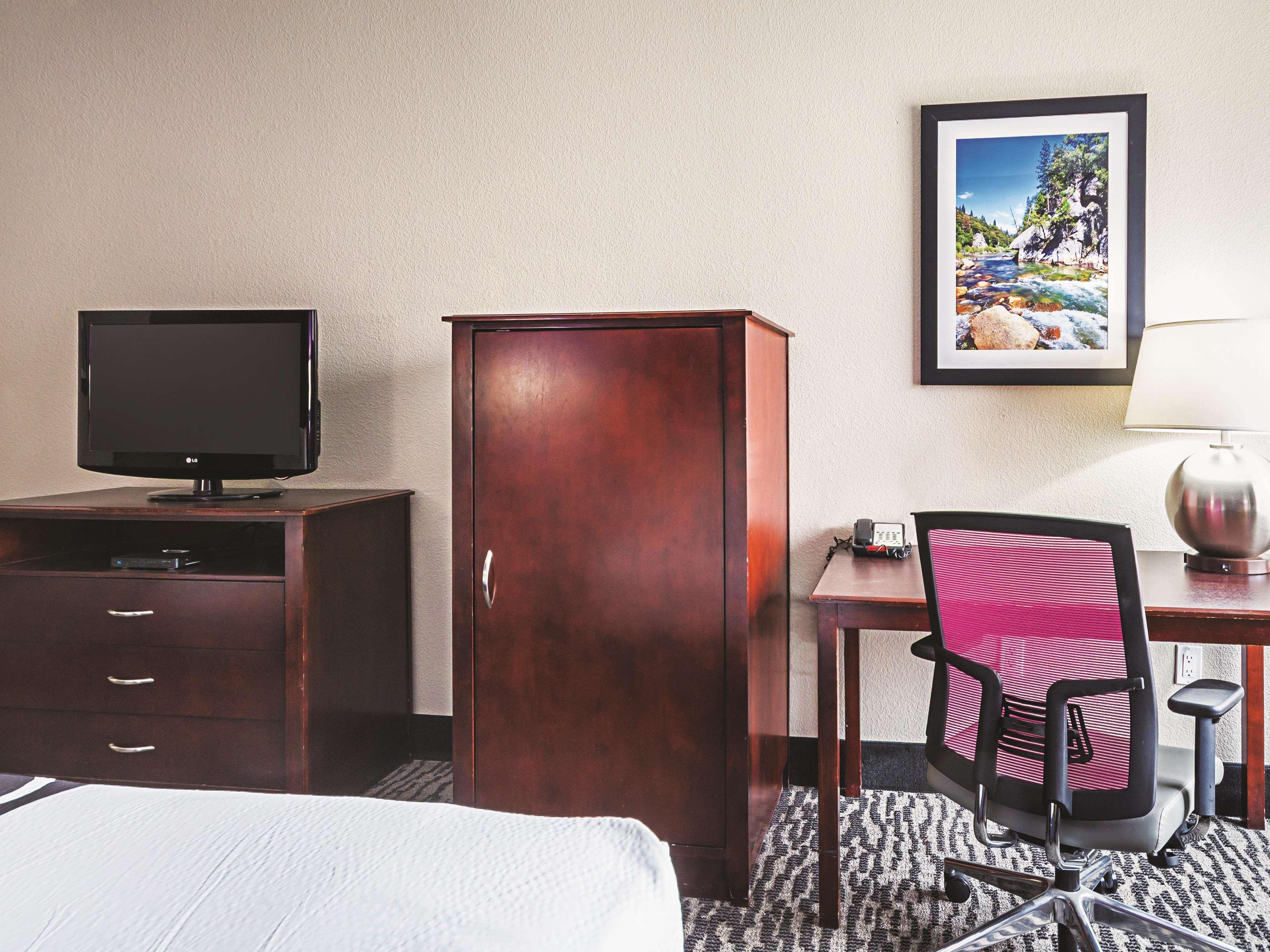 מלון La Quinta By Wyndham Fresno Northwest מראה חיצוני תמונה